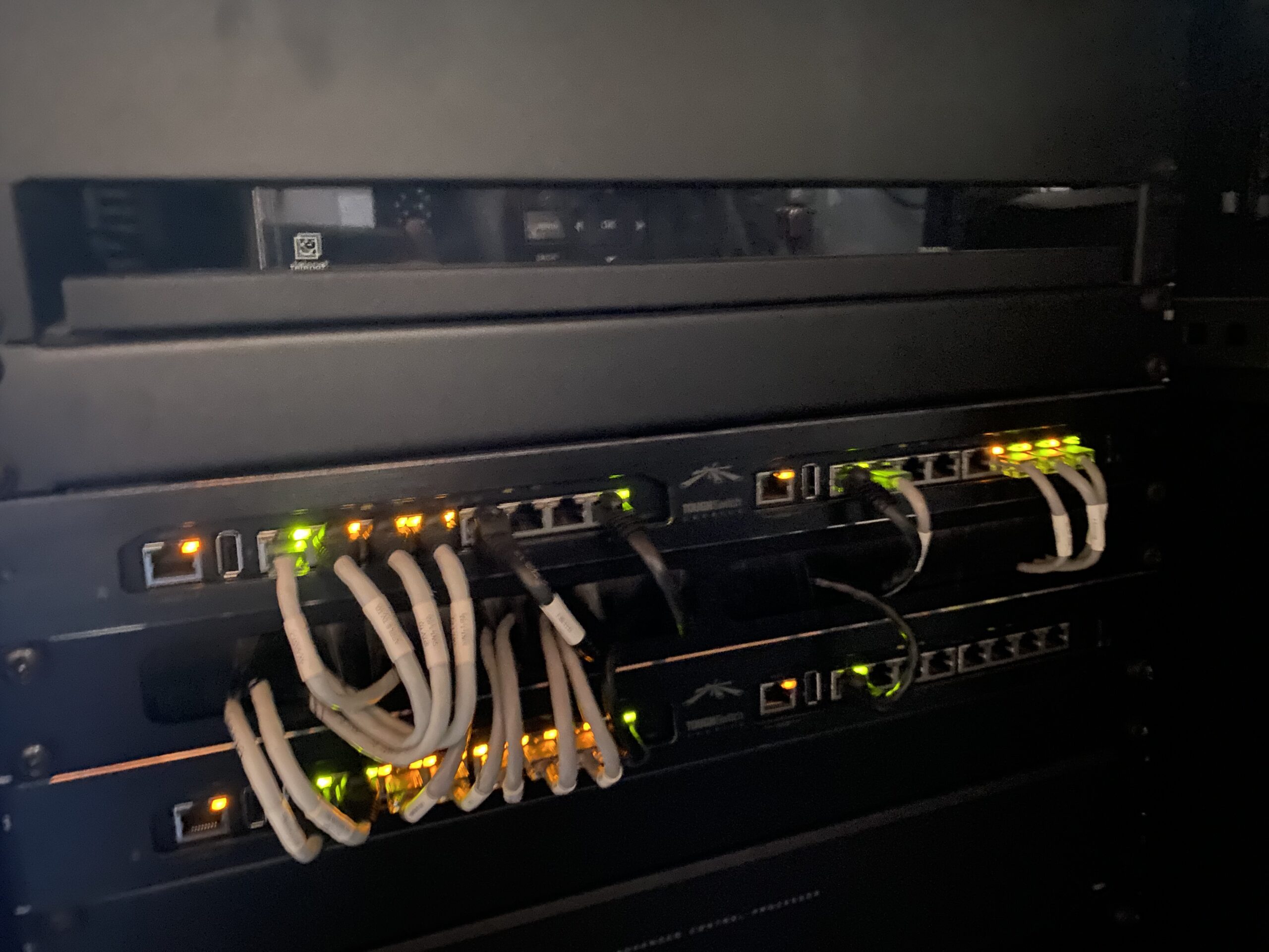 Gestructureerde bekabeling en netwerkapparatuur — FixxHub.eu regio Antwerpen